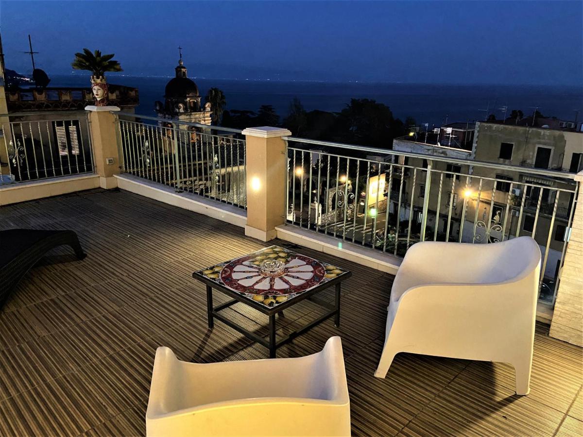 I Due Grifoni Studio Flat Taormina Exterior photo