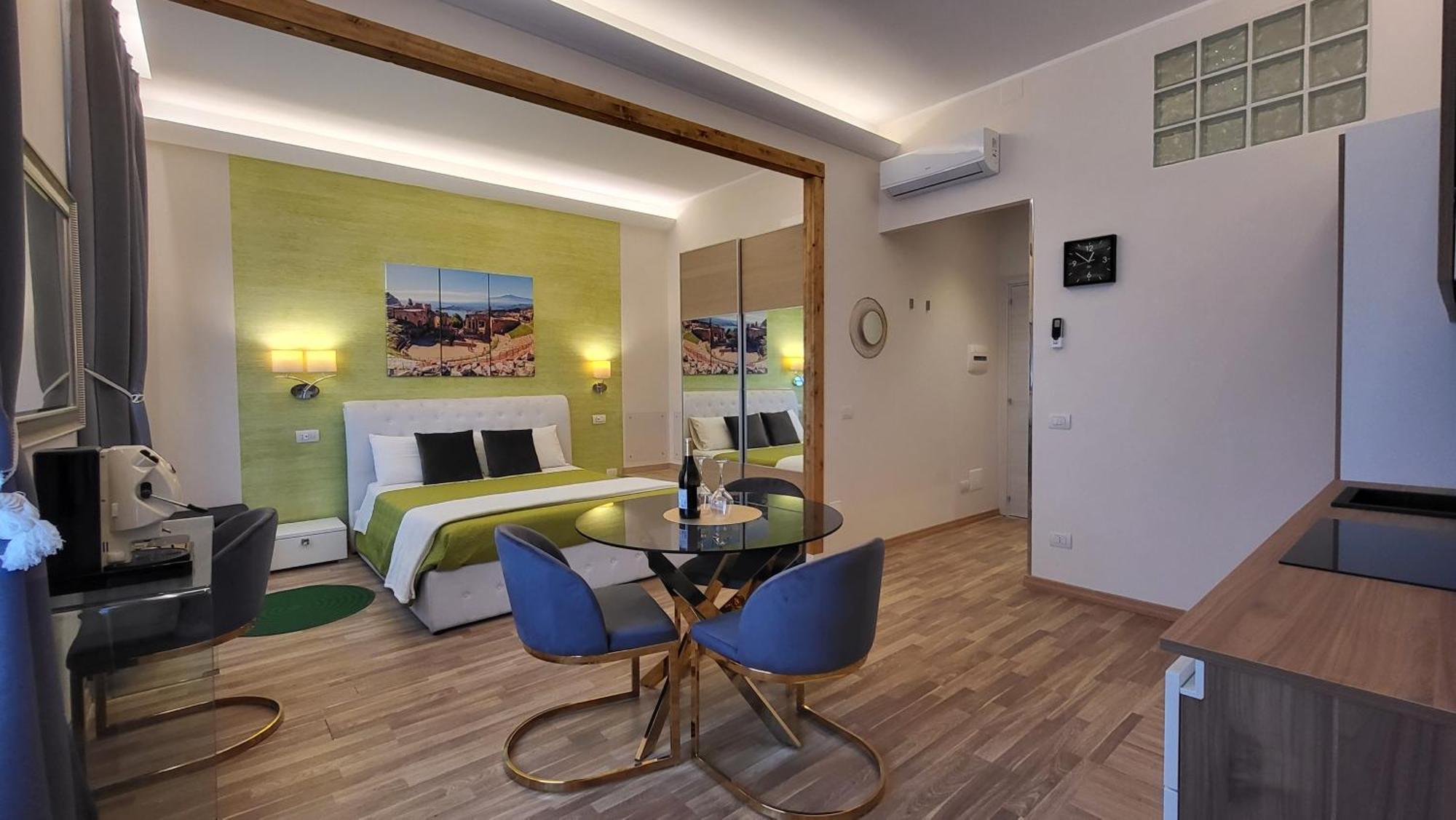 I Due Grifoni Studio Flat Taormina Exterior photo